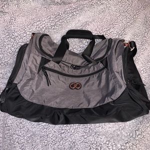 🌟CALIA by Carrie Underwood duffel bag🌟